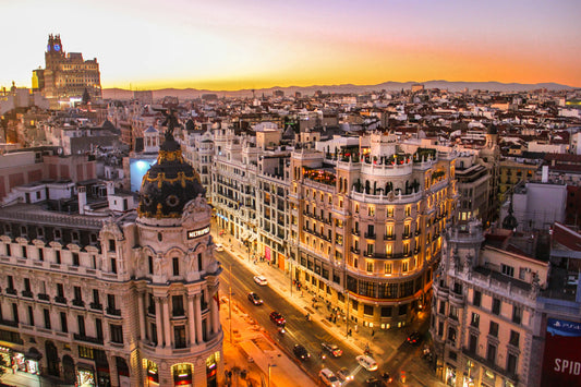 THE SMART TRAVEL GUIDE: MADRID